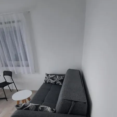 Two Bedroom 公寓 维尔